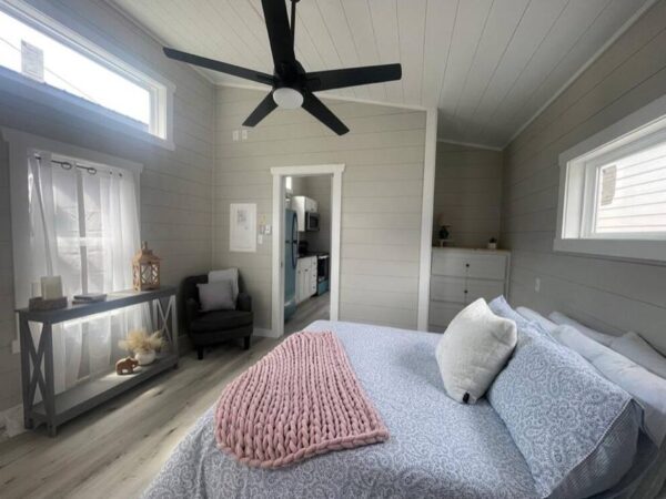  - Image 8